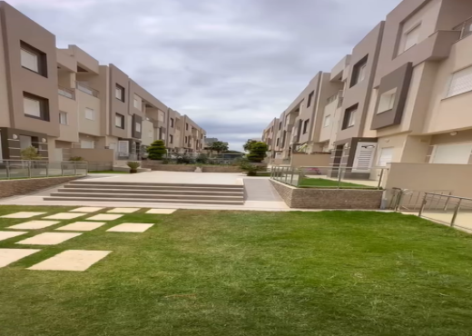 A VENDRE-APPARTEMENT TRIPLEX S+3 - Bien immobilier à {"id":20,"country_id":219,"name":"SOUSSE","slug":"sousse"} - Agence My Pro Immobilier